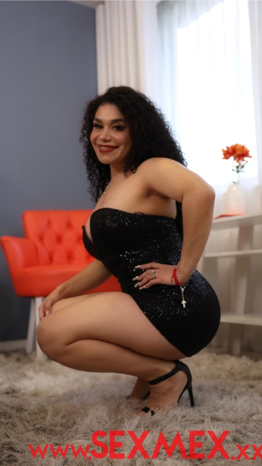 SEXMEX Dividida Entre Dos Amantes . Bequi Alvarado