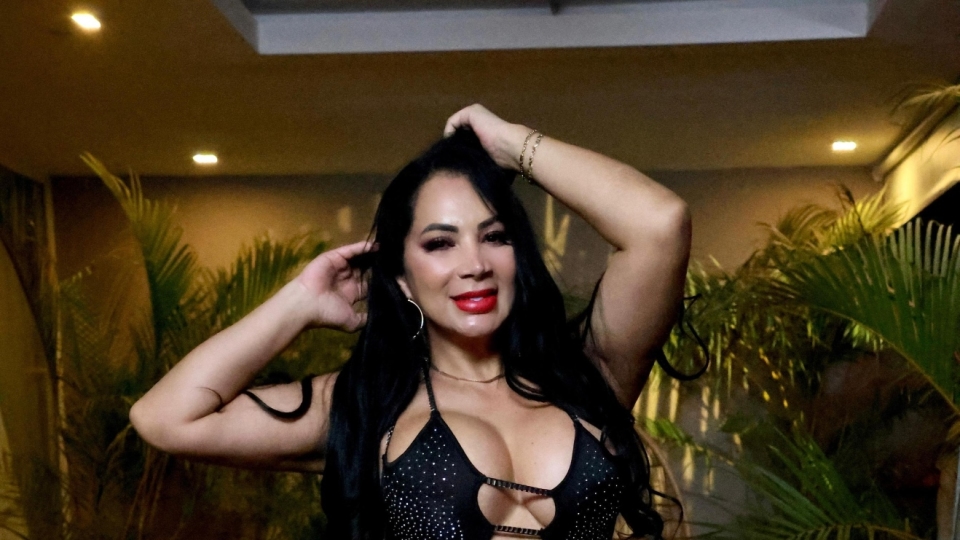 SEXMEX SEDUCING 2 MILFS . Gali Diva +  Marci Koltermann