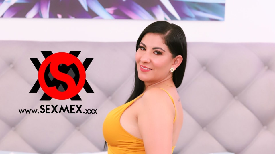 SEXMEX Familia reconstituida inmoral - Parte 8 - Tutorial de mami para sexo anal . Teresa Ferrer y Angie Miller