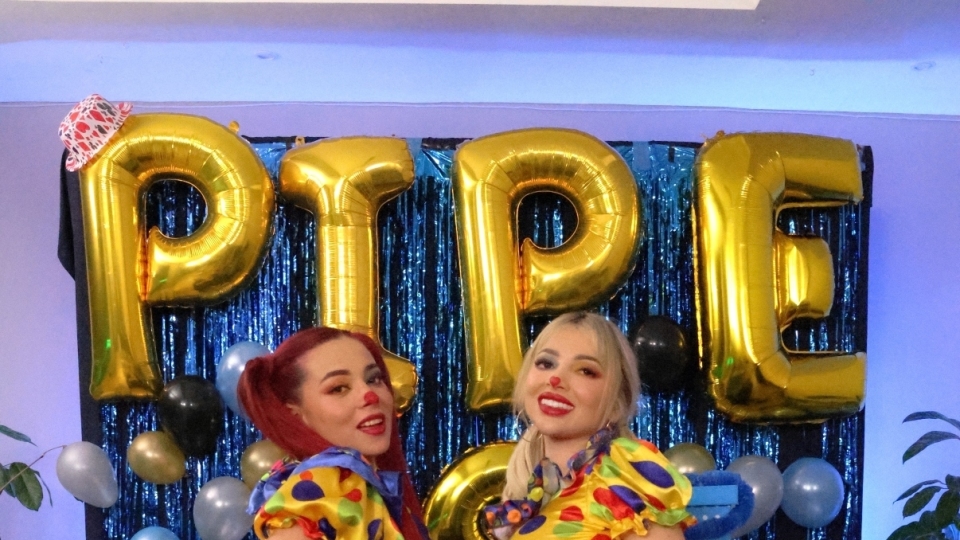 SEXMEX SEXY CLOWNETTE . Nicole Zurich