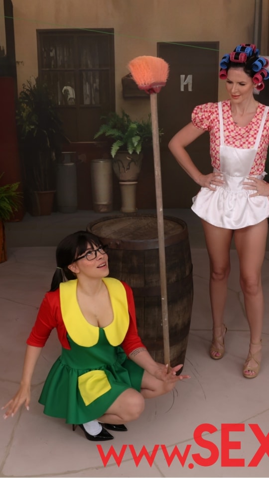 SEXMEX La Chiquilina Y Dona Floreada En Trio Con Don Riaton . Nicole Zurich Mica Spengler