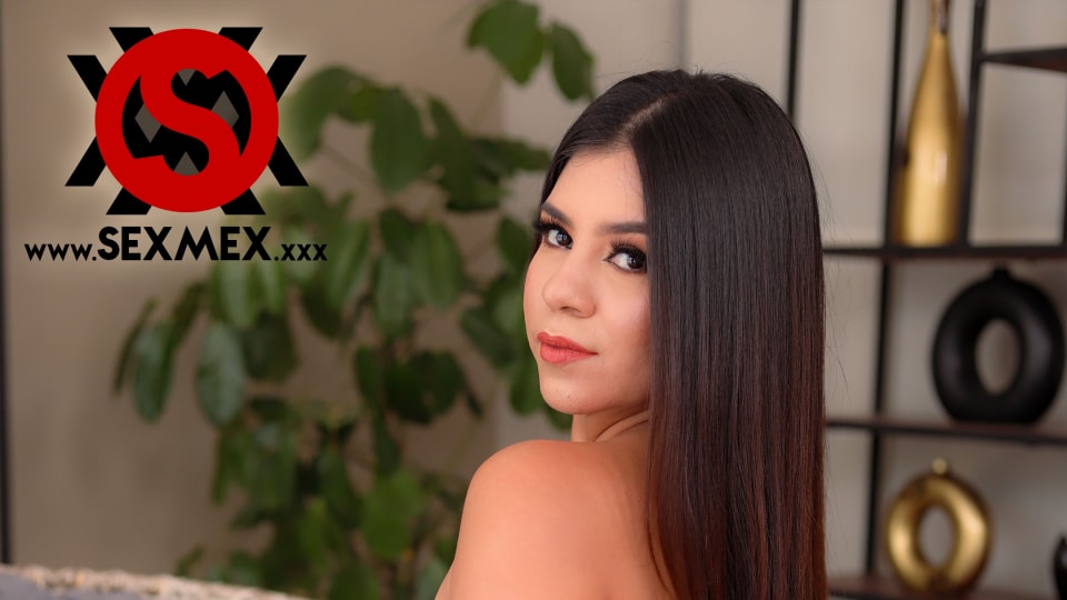 SEXMEX Die Ersehnte Rückkehr . Elizabeth Márquez