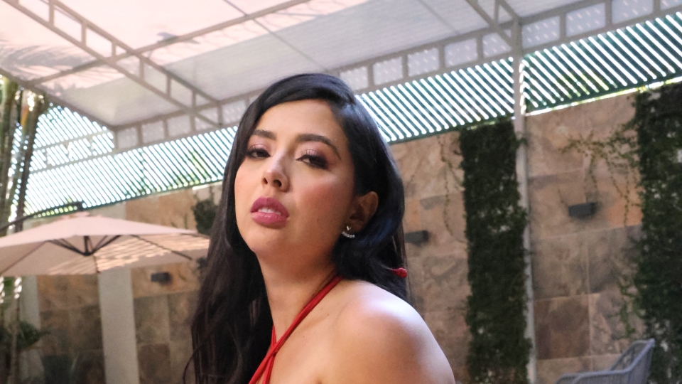 SEXMEX Milf Cogida En La Alberca . Lina Henao