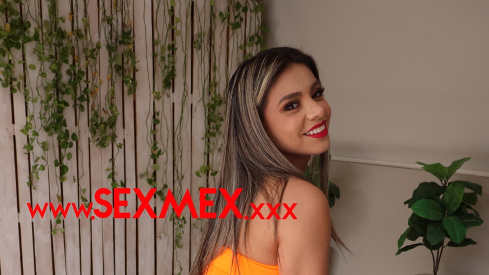 SEXMEX Ping Pong Lessons . Malena Doll