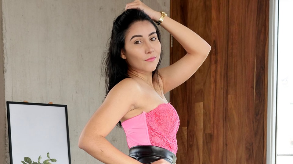 SEXMEX Angie Miller . Slutty Girlfriend