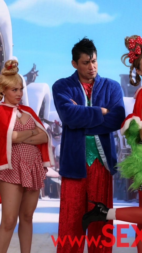 SEXMEX THE GRINCH STEALS THE CHRISTMAS . Lula