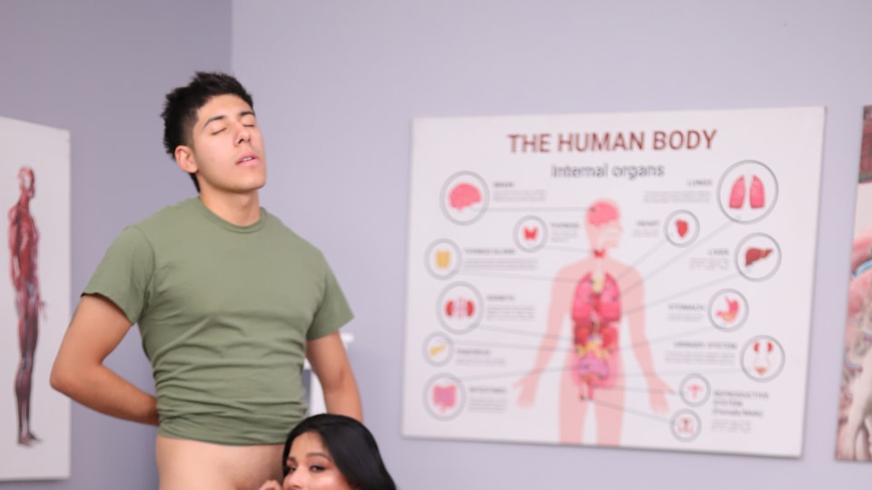 SEXMEX Relación prohibida 2 - El doctor los descubre . Mia Sanz