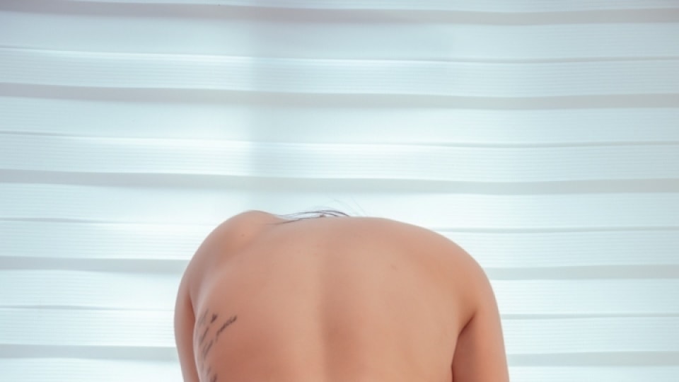 SEXMEX COMFORTING THE HOTTIE . Alejandra Palacios