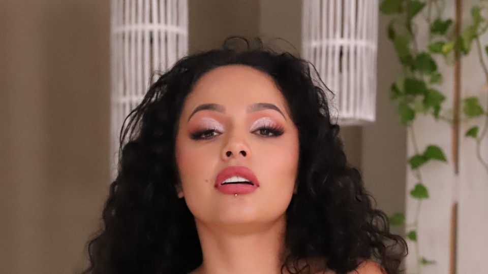 SEXMEX With her husbands permission . Helena Danae