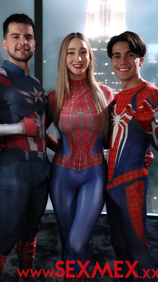 SEXMEX SPIDER GIRL BANGED BY SUPERHEROES . LULA