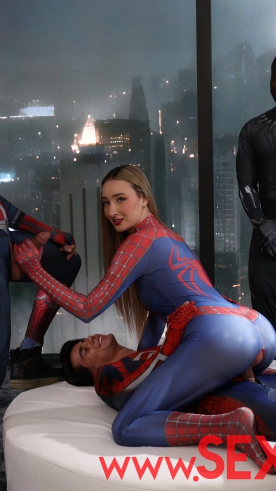 SEXMEX SPIDER GIRL DETONADA POR SUPERHÉROES . LULA