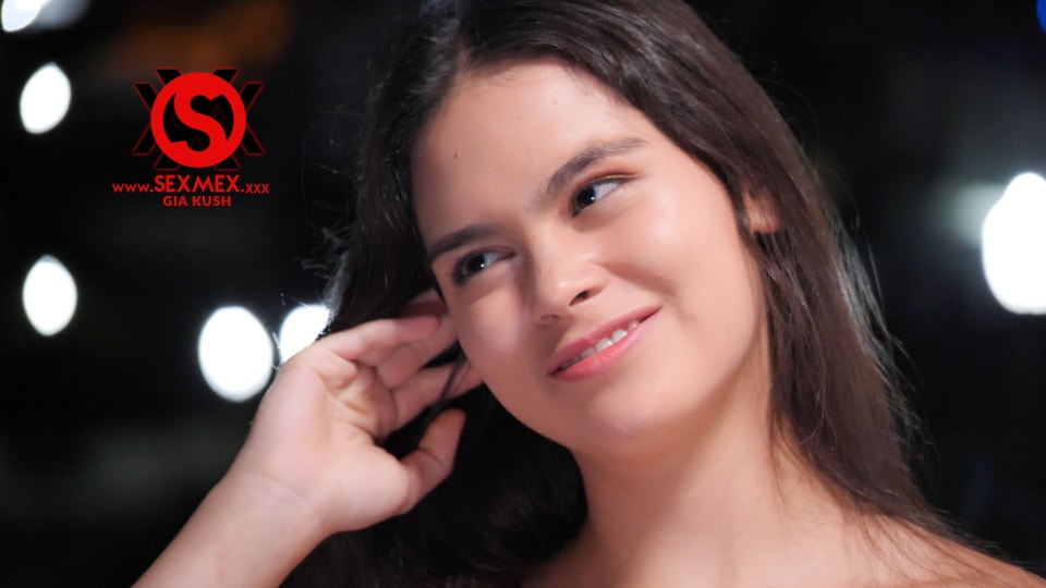 SEXMEX On all 4 to Get an A . Gia Kush