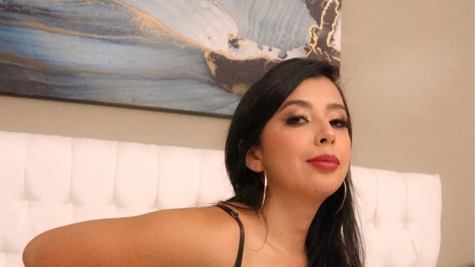 SEXMEX GOT MILK? ASK THE MILF NEXT DOOR 2 . Lina Henao