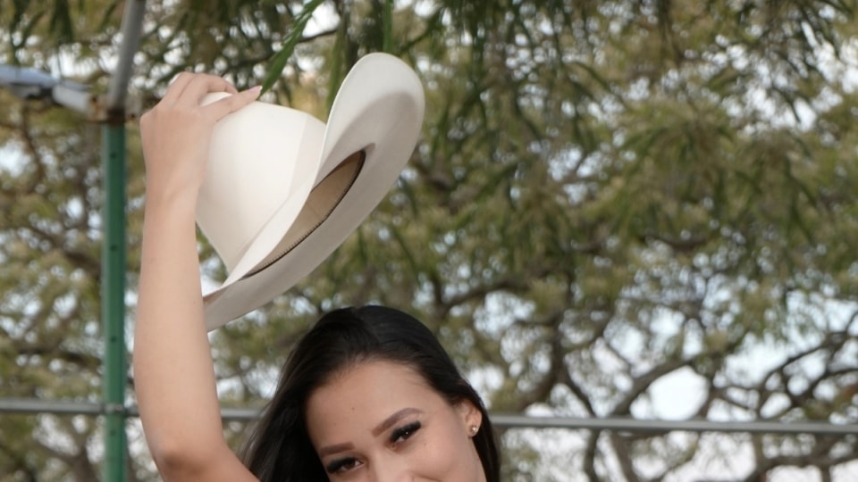 SEXMEX Sexy Cowgirl . Daniela Andrea