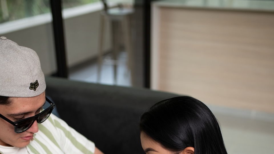 SEXMEX Delivery Guy . Camila Costa 