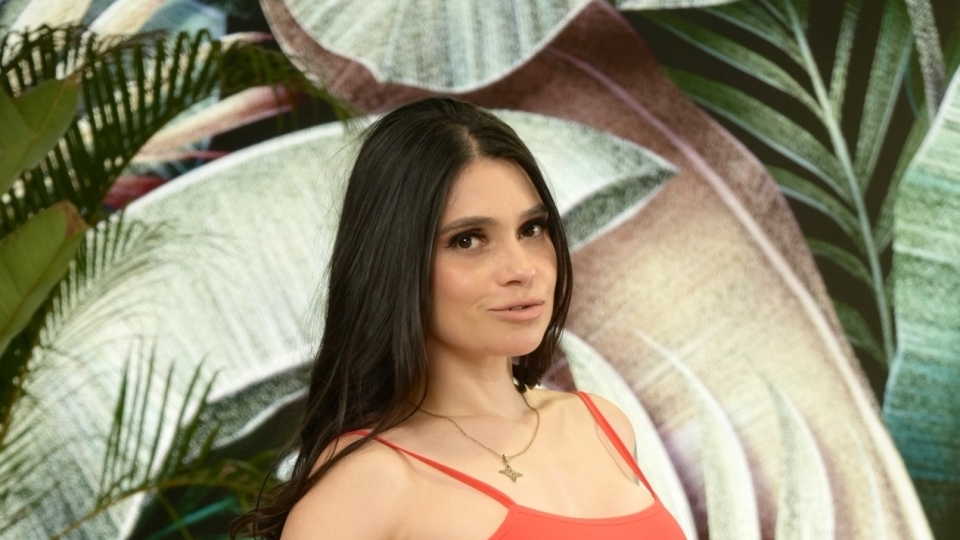 SEXMEX HOT WIFE GETS THE BEST SEX OF HER LIFE . Sol Raven