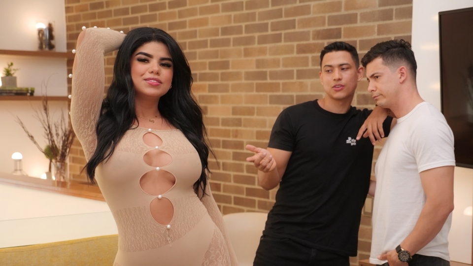 SEXMEX Enamorada De Dos Hombres . Roxsana Gutierrez