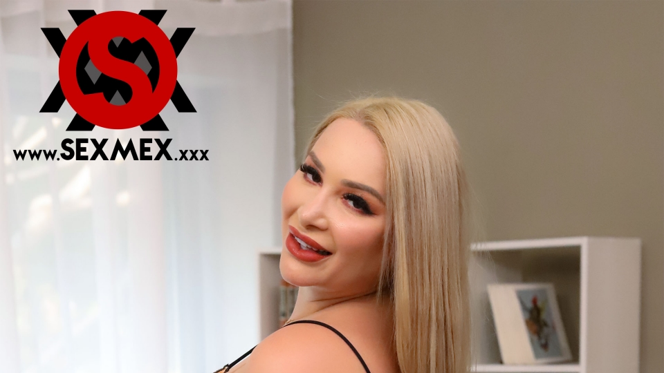 SEXMEX Una sexy señora con traumas . Loree Love