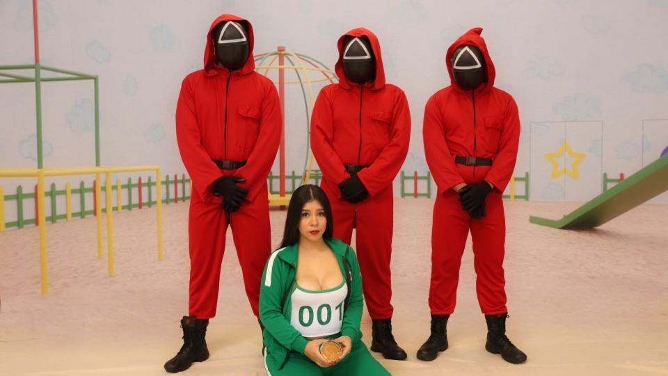 SEXMEX SQUID GAME PARODY BY SEXMEX - THE COOKIE CHALLENGE . Elizabeth Marquez