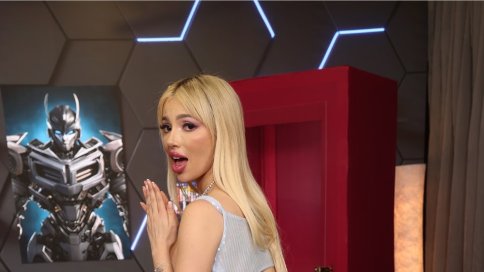 SEXMEX Haunted Sex Doll . Gatita Veve