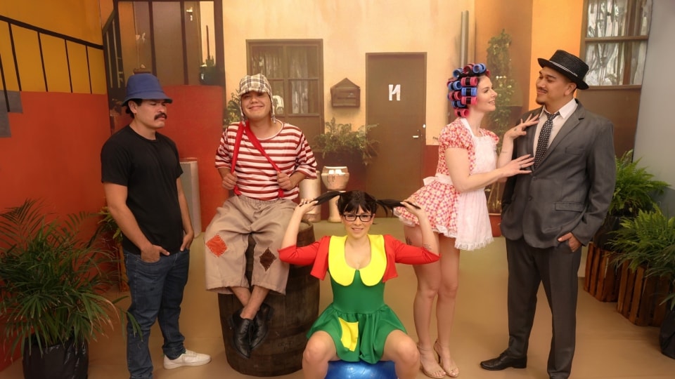 SEXMEX El Chavo Del 18 - Parte 1 . Nicole Zurich Mica Spengler Lia Tovar