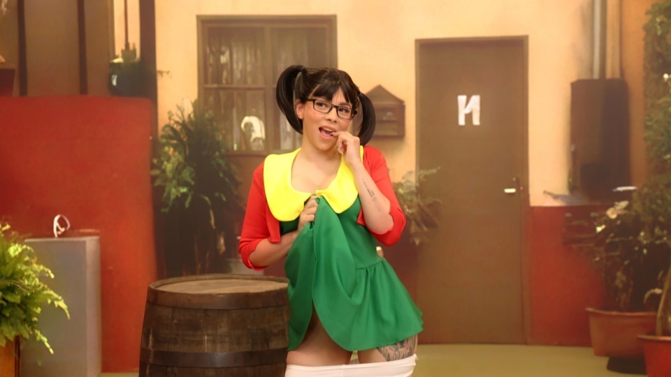 SEXMEX El Chavo Del 18 - Parte 1 . Nicole Zurich Mica Spengler Lia Tovar