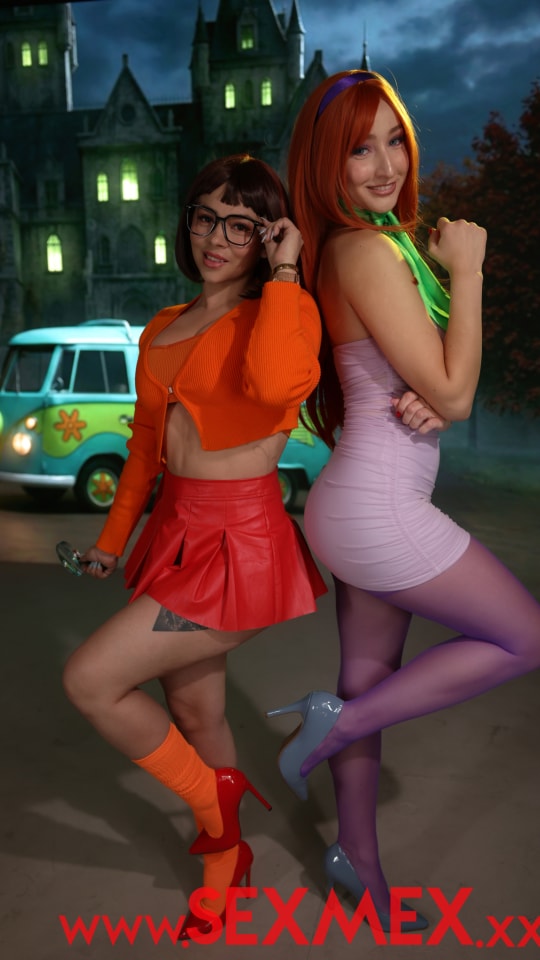SEXMEX NO SCOOBY DOO - FREDDY AND DAFNE - BANGIN IN THE HAUNTED MANSION  . Lula Stocch